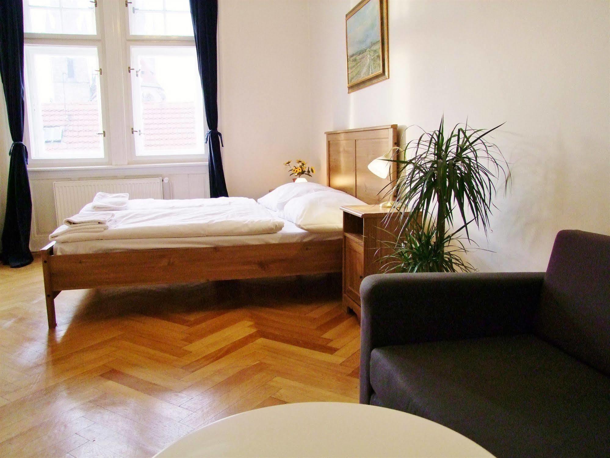 Old Town Square Apartment Prague