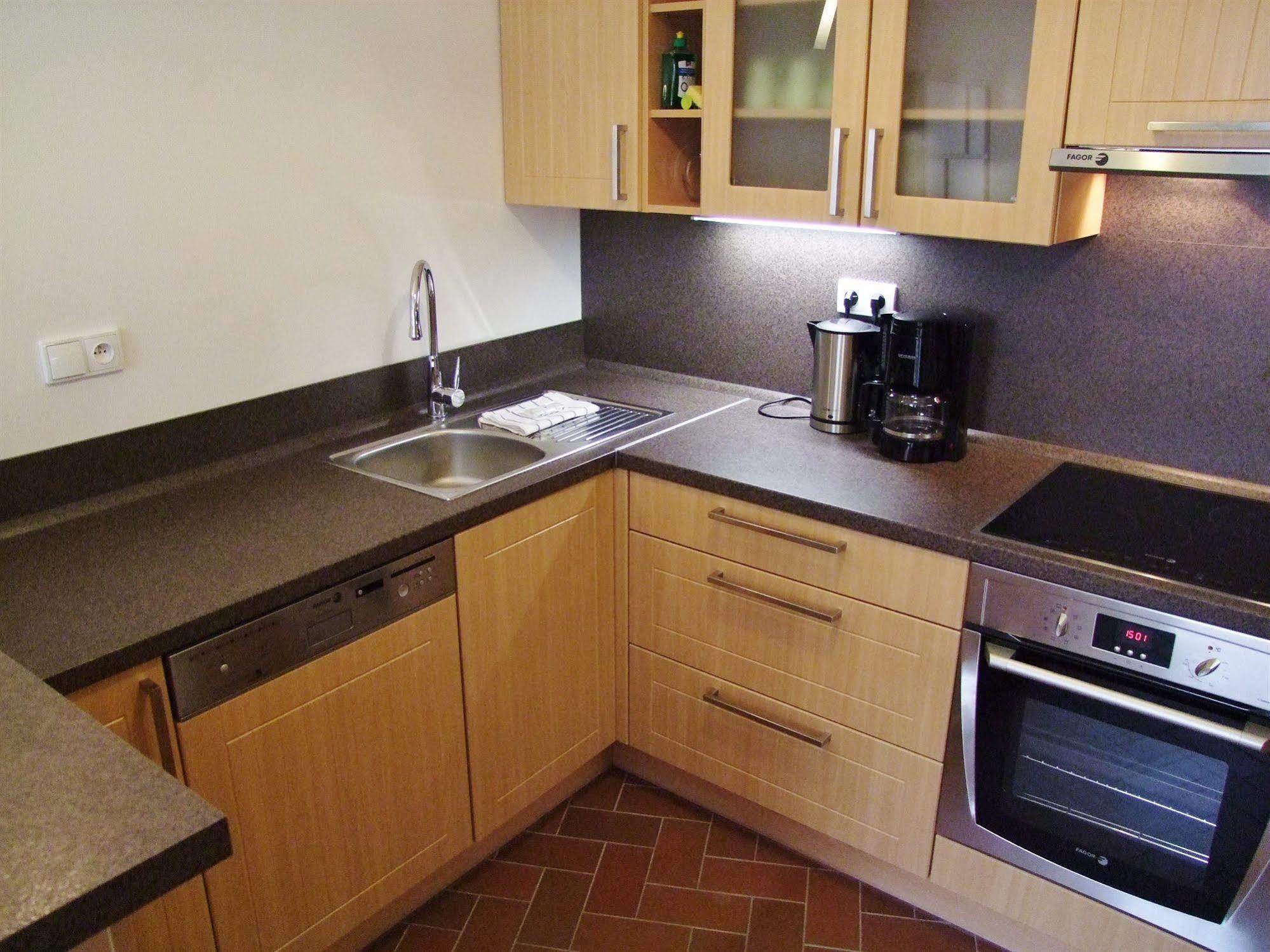 Old Town Square Apartment *